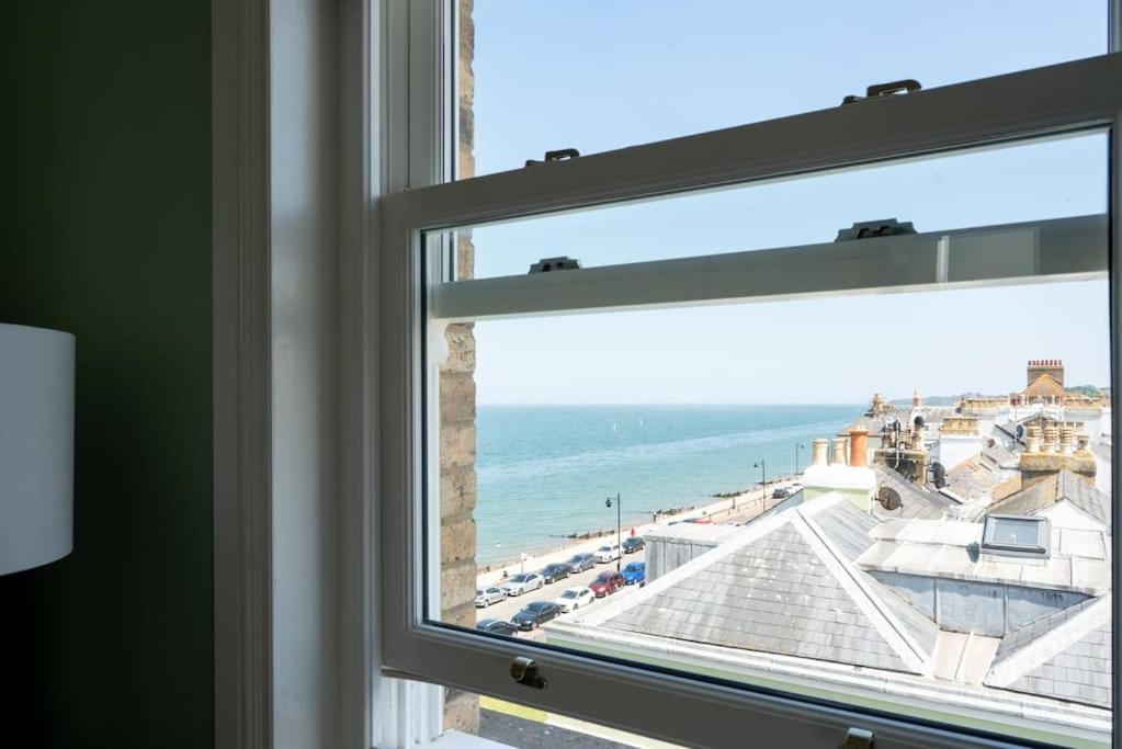 Luxury Duplex Penthouse On The Beach With Panoramic Sea Views Herne Bay Zewnętrze zdjęcie