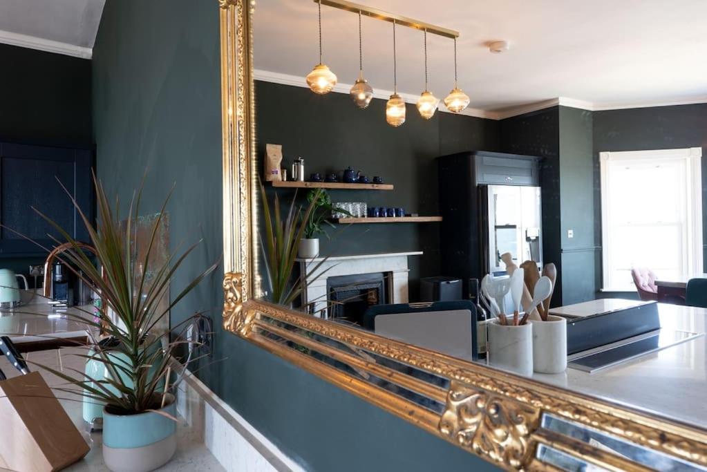 Luxury Duplex Penthouse On The Beach With Panoramic Sea Views Herne Bay Zewnętrze zdjęcie