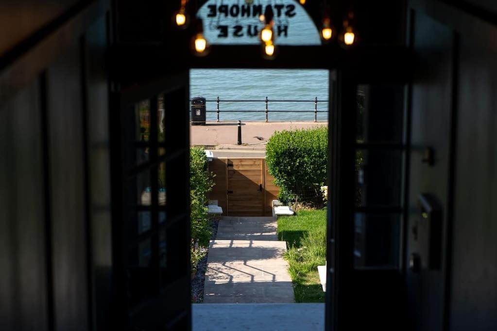 Luxury Duplex Penthouse On The Beach With Panoramic Sea Views Herne Bay Zewnętrze zdjęcie